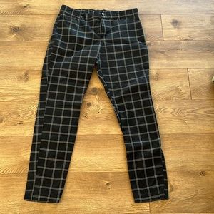 Gap pants size 10r. Checkered pattern.